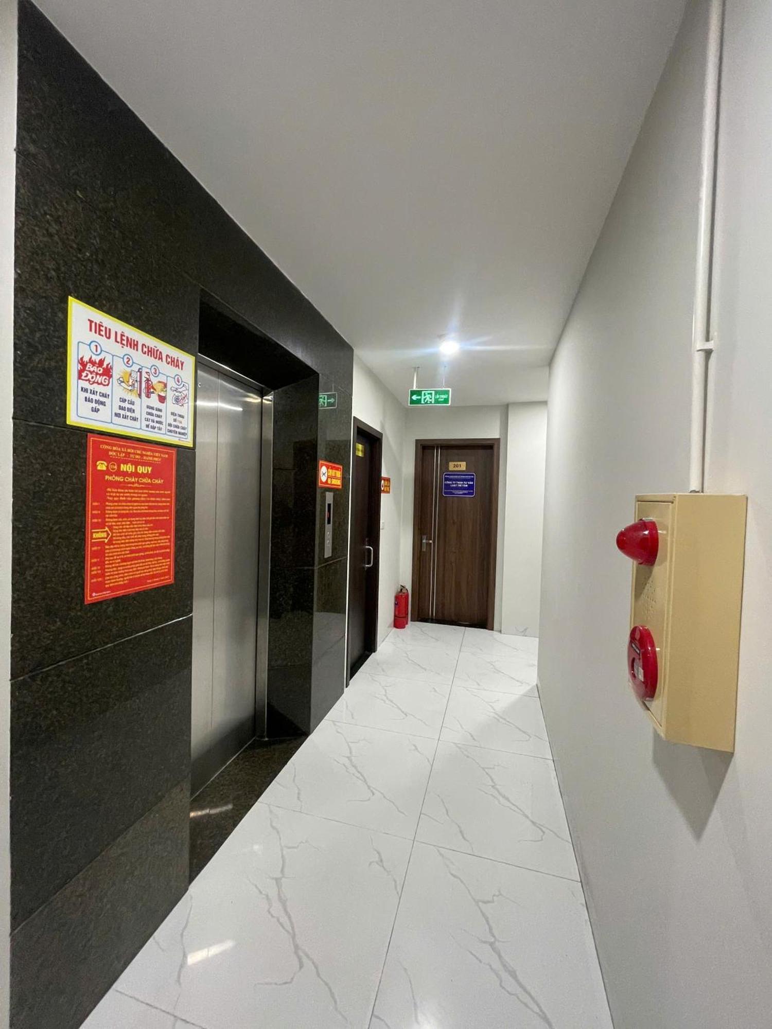 Era Apartment Xuan Thuy Hanoï Extérieur photo