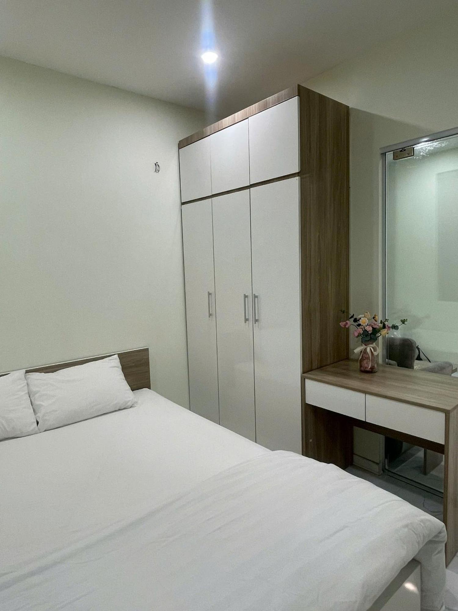 Era Apartment Xuan Thuy Hanoï Extérieur photo